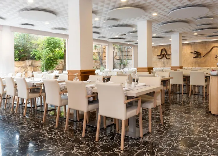 Valentin Reina - Adults Only فندق باغيرا