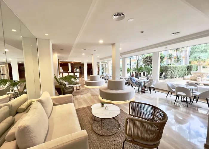 Valentin Reina - Adults Only