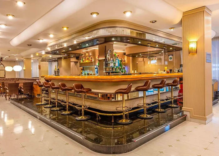 Valentin Reina - Adults Only