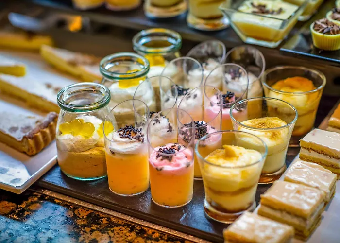 Valentin Reina - Adults Only باغيرا