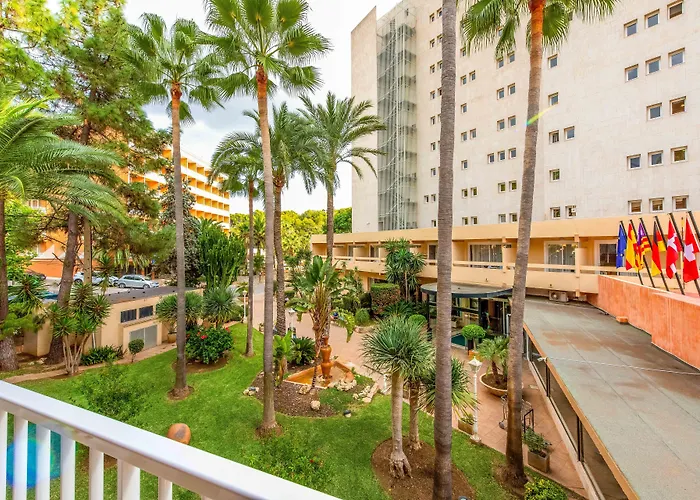 Valentin Reina - Adults Only