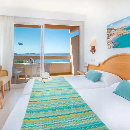 Valentin Reina Hotel 4*