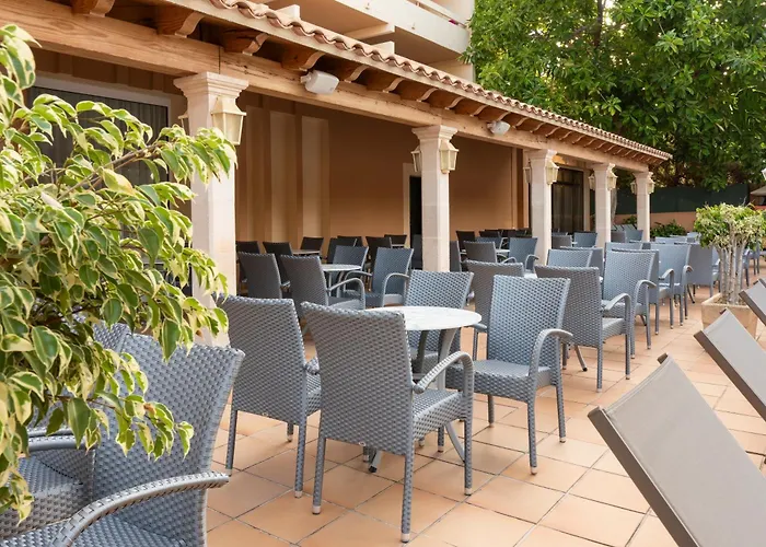 Valentin Reina - Adults Only