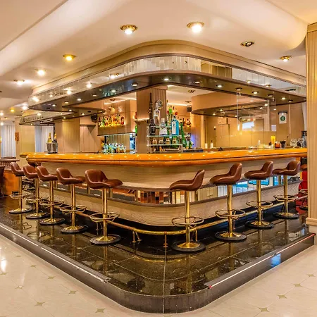 Valentin Reina - Adults Only