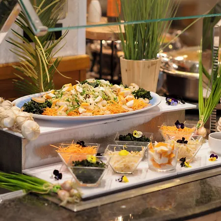 Valentin Reina - Adults Only