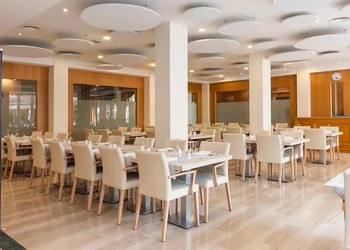 Valentin Reina - Adults Only מלון