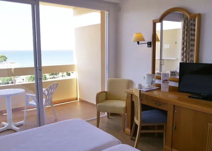 Valentin Reina - Adults Only מלון 4*