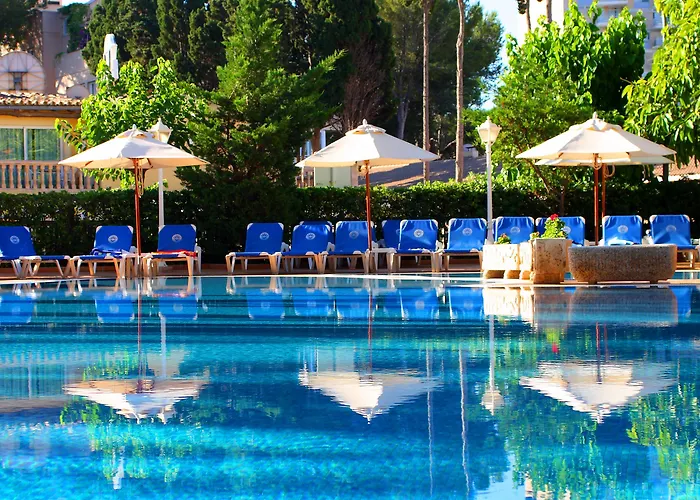 Valentin Reina - Adults Only פגוארה