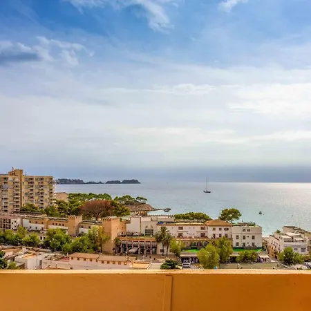 Valentin Reina - Adults Only Peguera