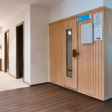 Valentin Reina - Adults Only 4* Peguera