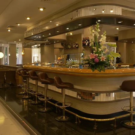 Valentin Reina - Adults Only 4* Peguera